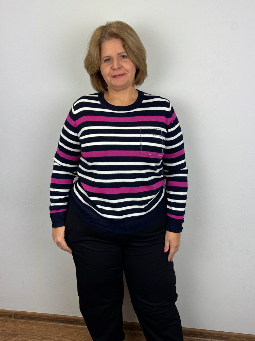 Sweterek w paski, guziczki przy rękawie - (m/l, xl/2xl) - 7627 - fuksja