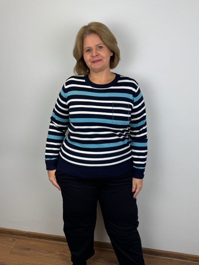 Sweterek w paski, guziczki przy rękawie - (m/l, xl/2xl) - 7627 - błękit