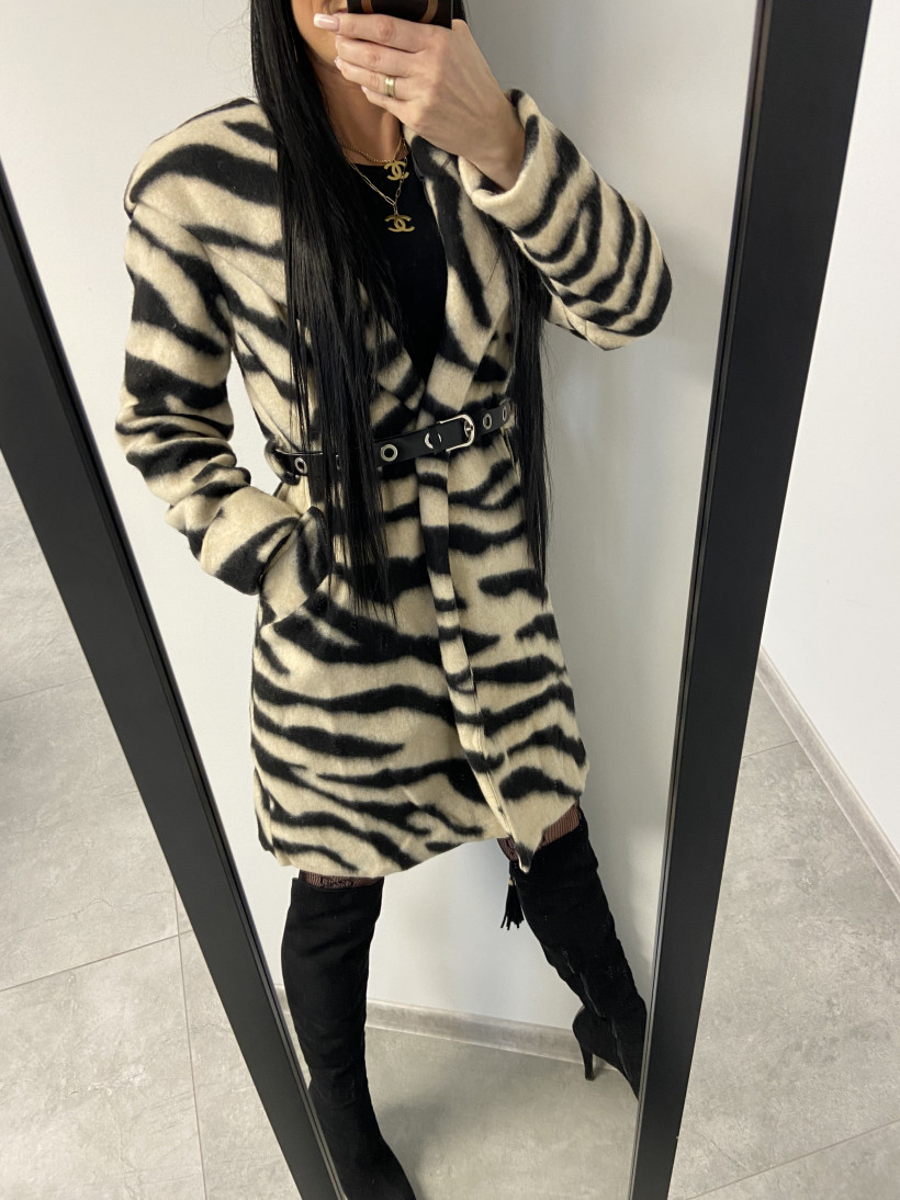 Płaszcz 76 zebra z paskiem