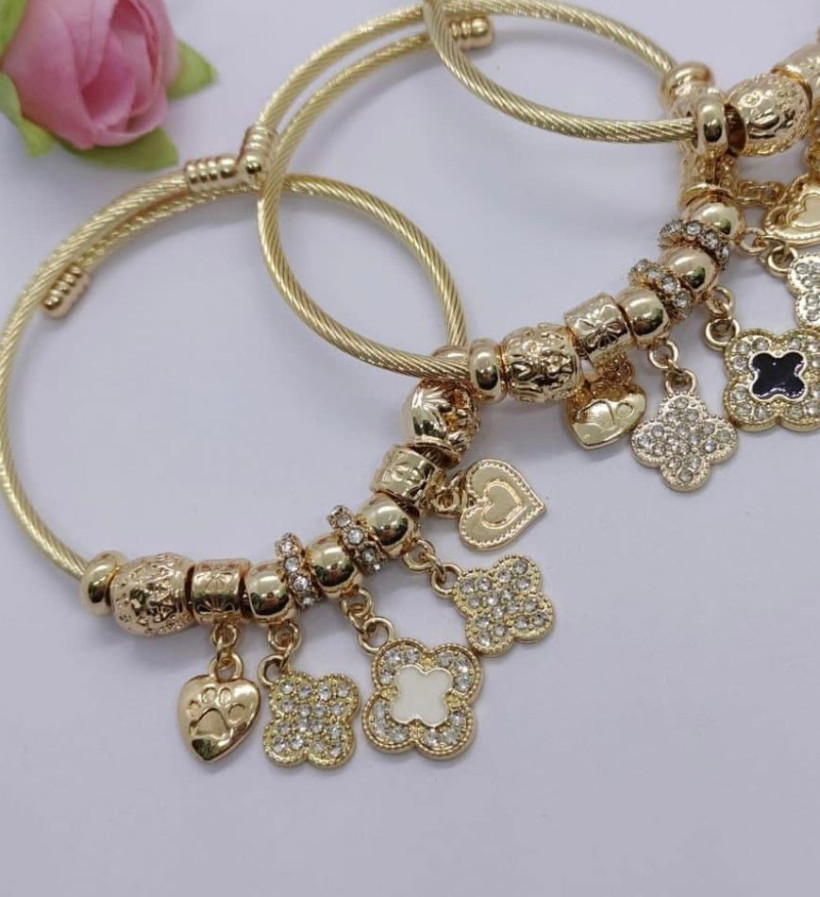 BRANSOLETKA PANDORKA PERŁA KWIAT