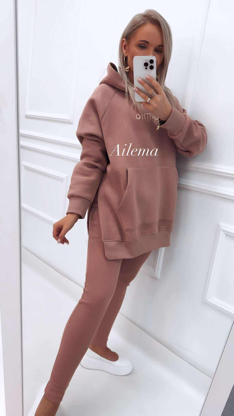 Komplet Motion bluza MIOMIO i prążkowane legginsy M01052