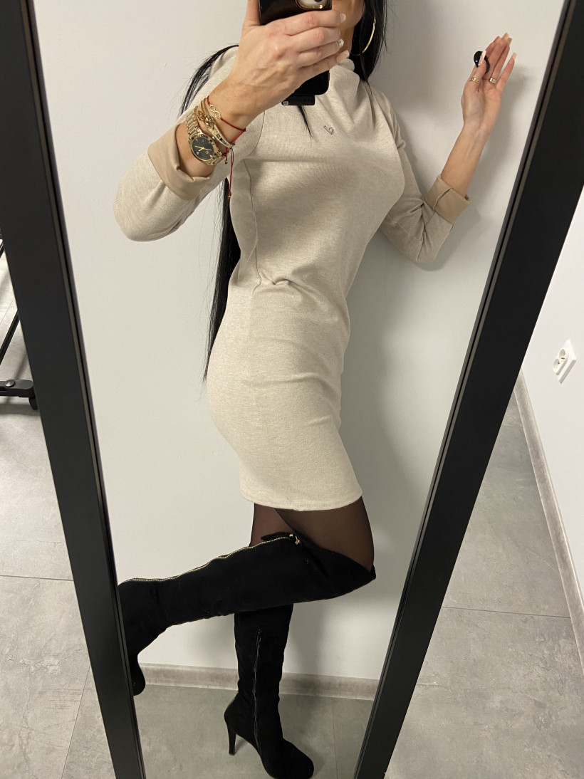 Sukienka 0133 z półgolfem, prążek