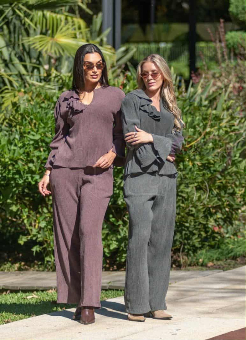 Calça pantalona verde khaki  Baby Love