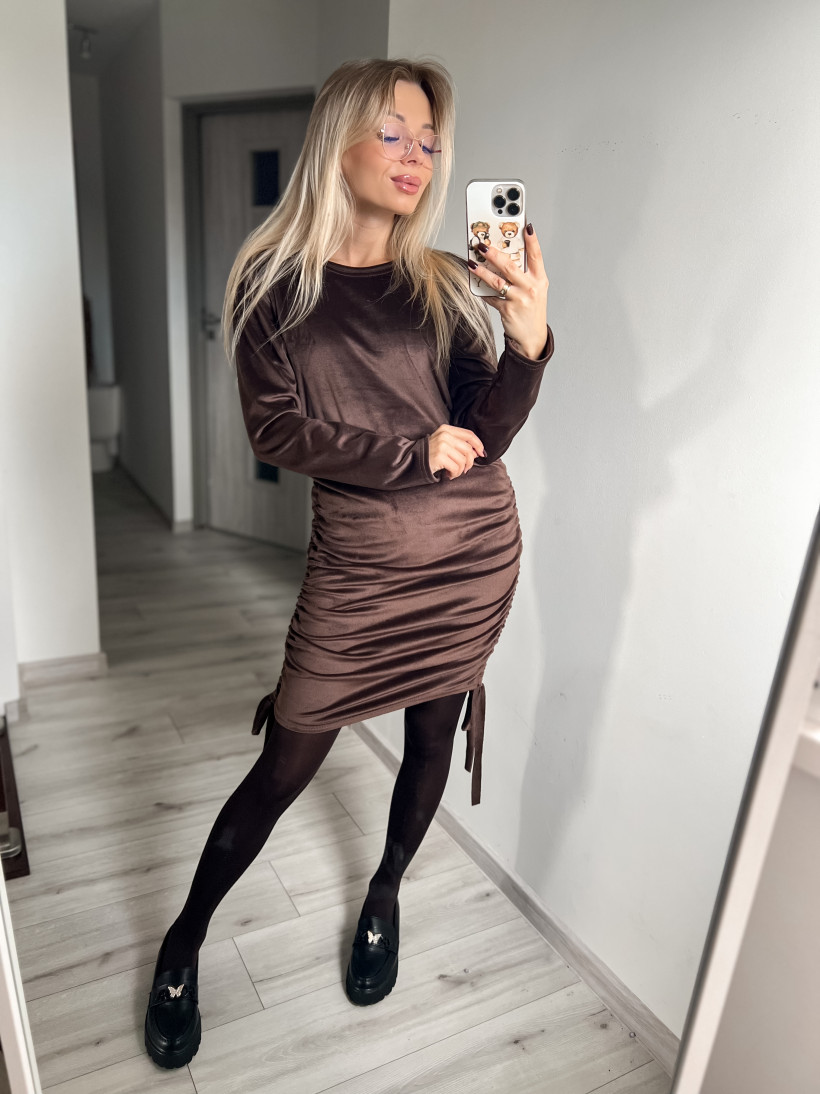 Sukienka welur marszczenie