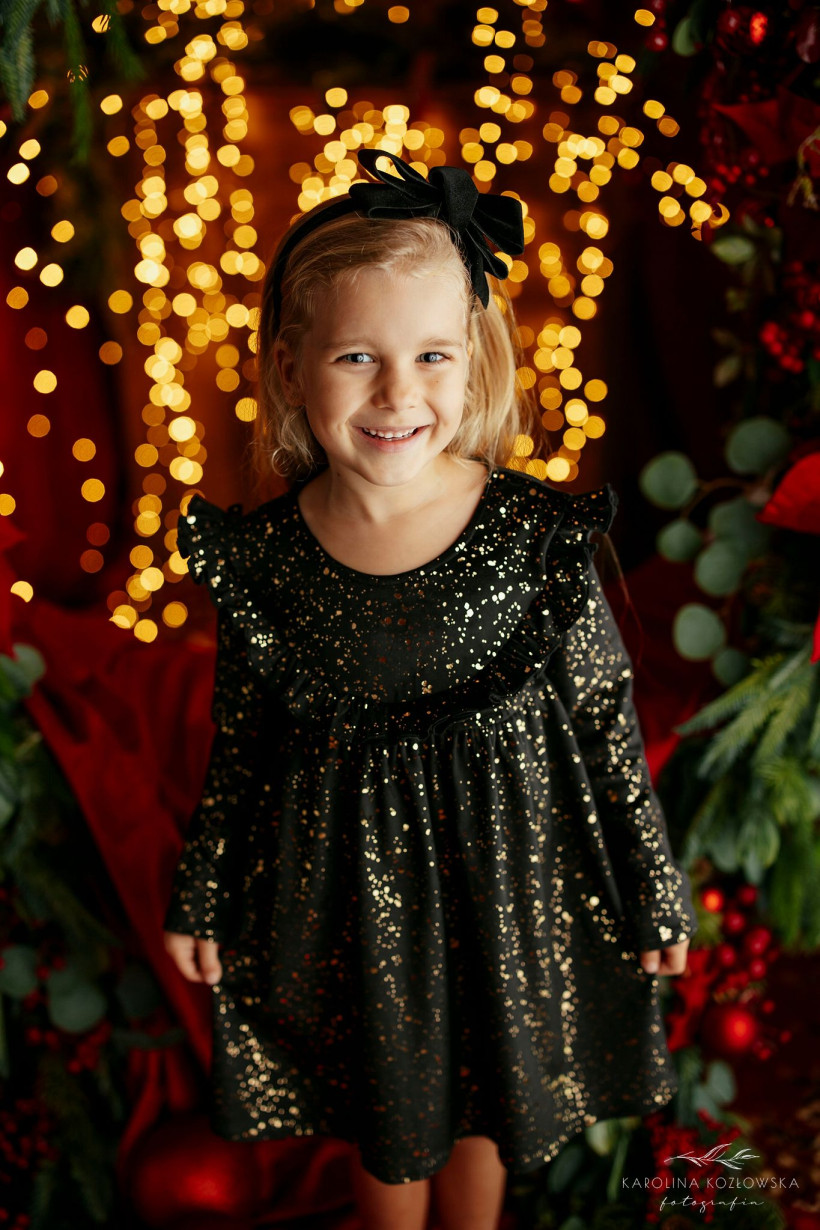 Czarna Sukienka Welurowa Lily Grey ze złotymi drobinkami