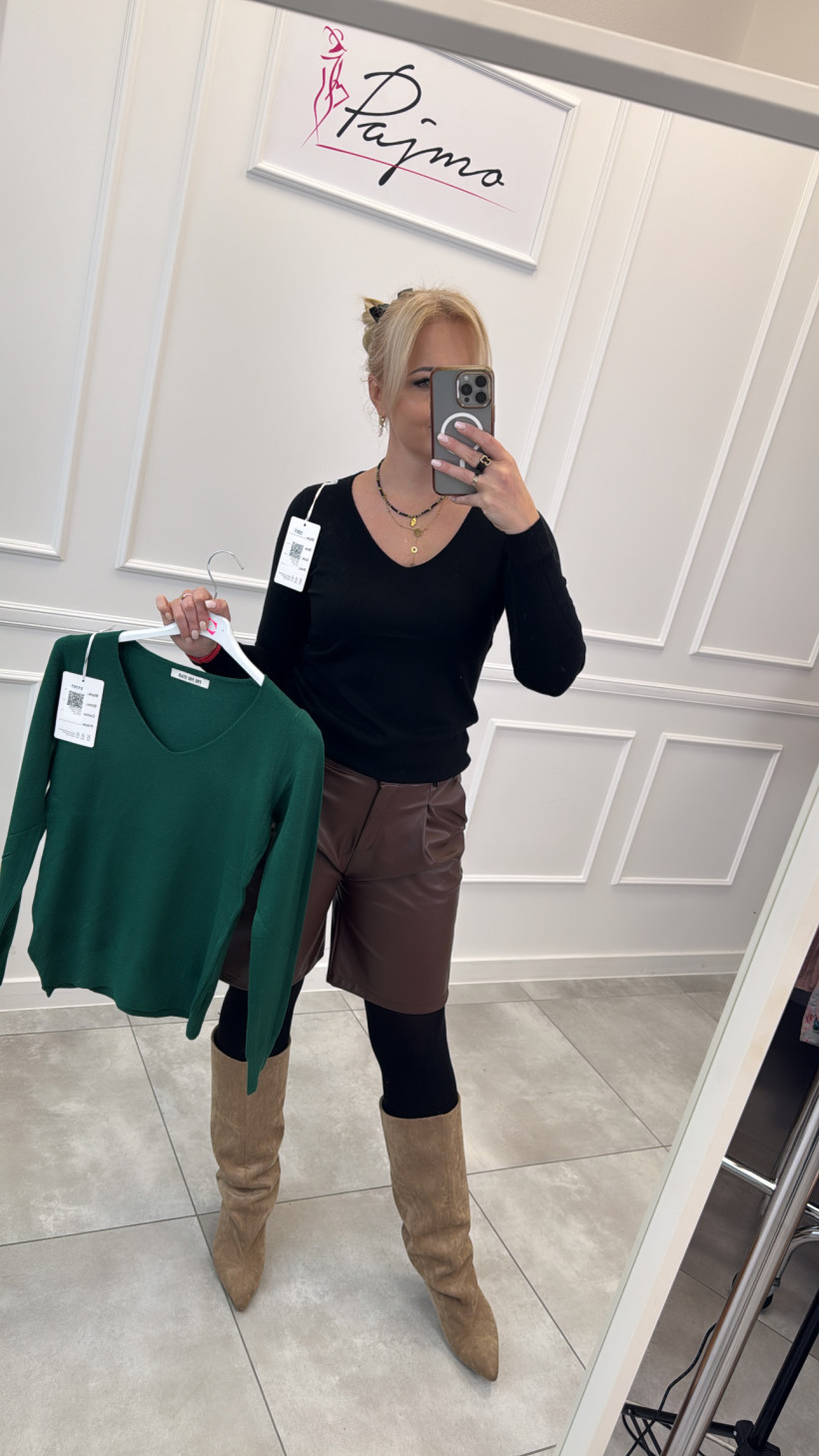 Sweter klasyk w serek 13930