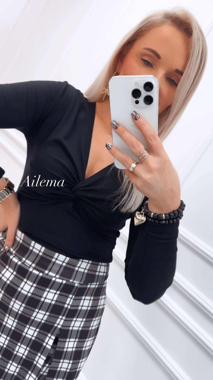 Bluzka HDM H5887 przeplatany elegancki dekolt, długi rękaw