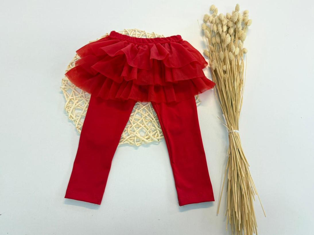 CZERWONE LEGINSY Z TIULOWĄ SPÓDNICZKĄ MAKBA