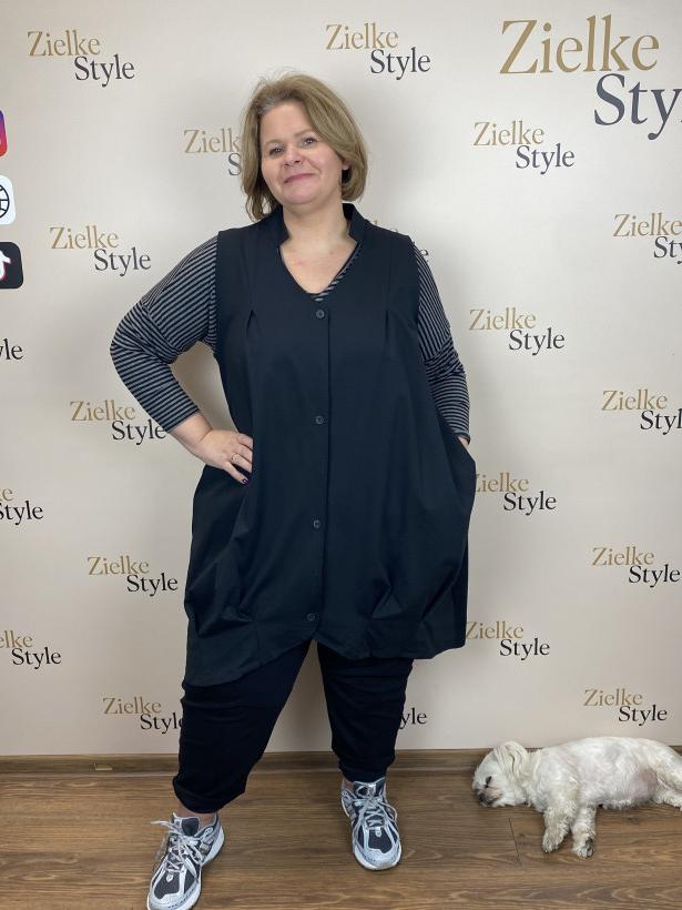 Italia nr.6 - Kamizelka jednokolorowa, zapinana na guziki - 25245 - czarna