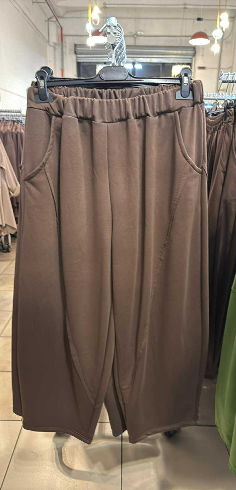 Italia nr.6 - Spodnie jednokolorowe - 25259 - mleczna czekolada 