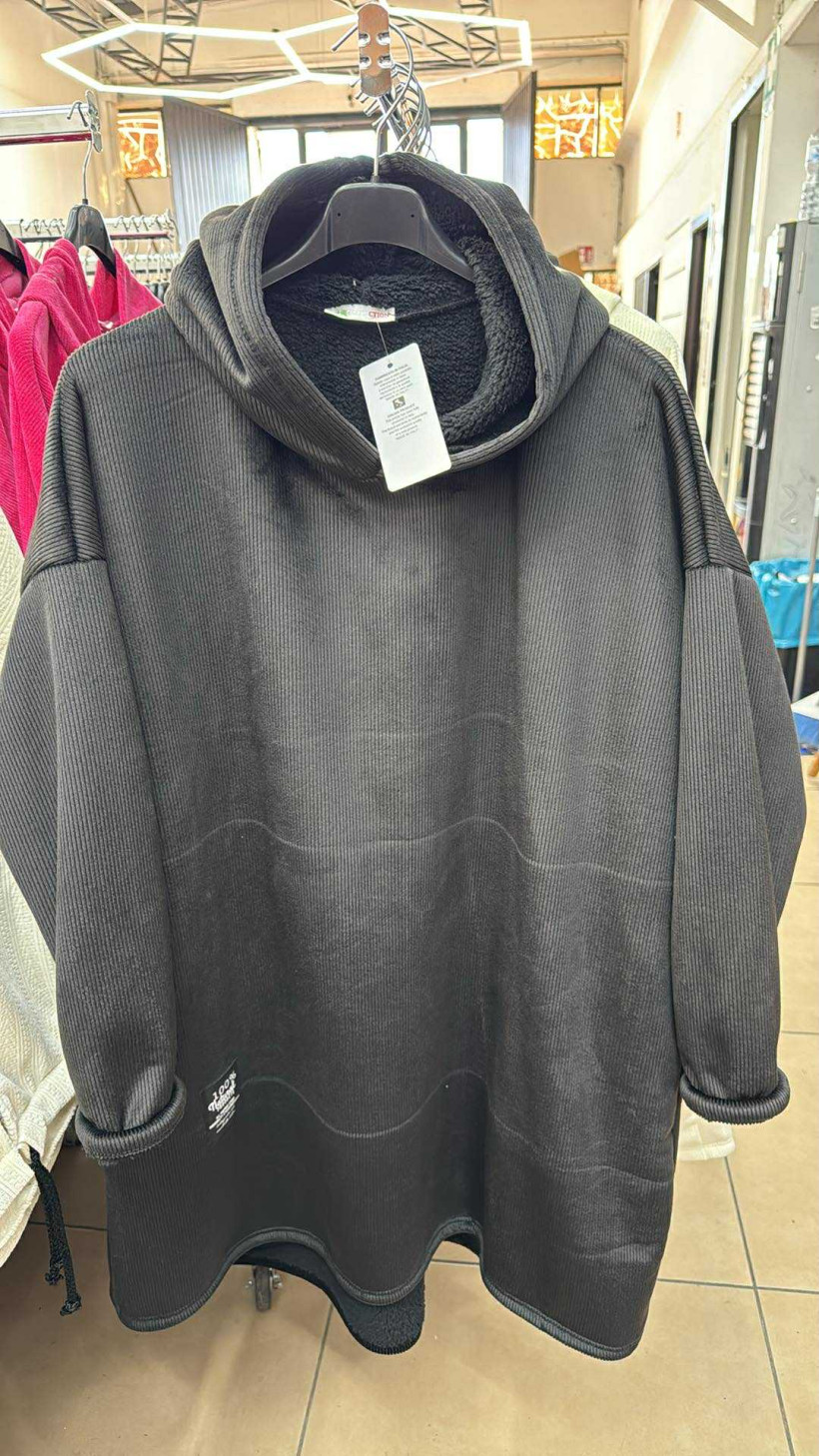 Italia nr 6 - Bluza / tunika jednokolorowa sztruks na misiu z kapturem - 25675 - czarna