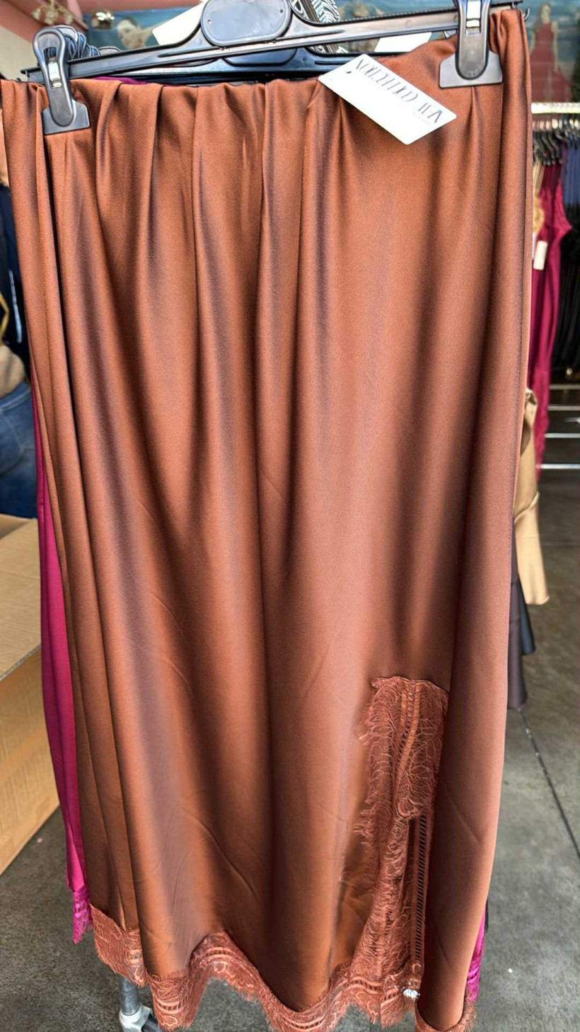 Italia nr.6 - Spódnica jednokolorowa, koronka - 27957 - mleczna czekolada