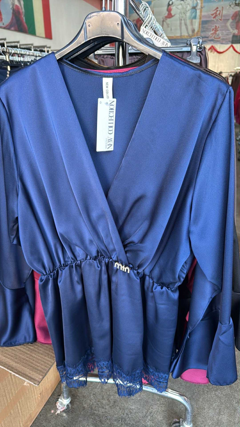 Italia nr.6 - Bluzka jednokolorowa z gumką - 27959 - granat