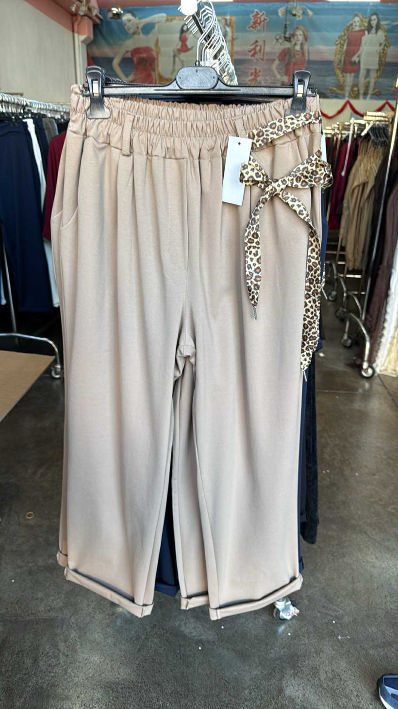 Italia nr.6 - Spodnie jednokolorowe z panterkową wstążką - 26107 - fango