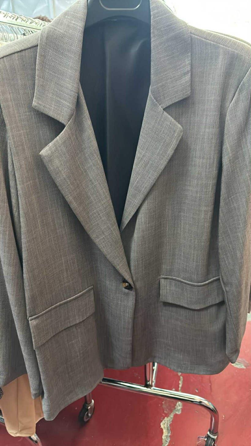 Italia nr.6 - Marynarka garniturowa na podszewce - 36672 - popiel