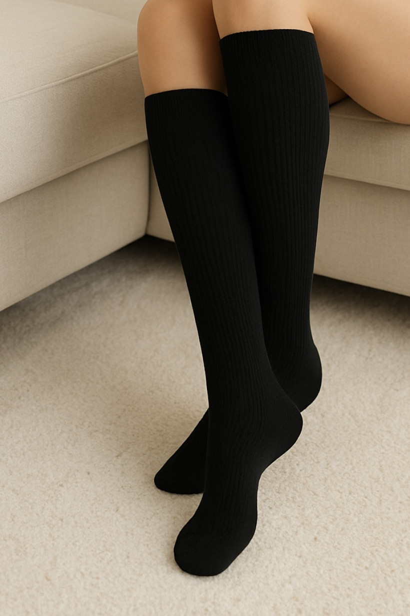 Skarpet wysokie czarne 1843