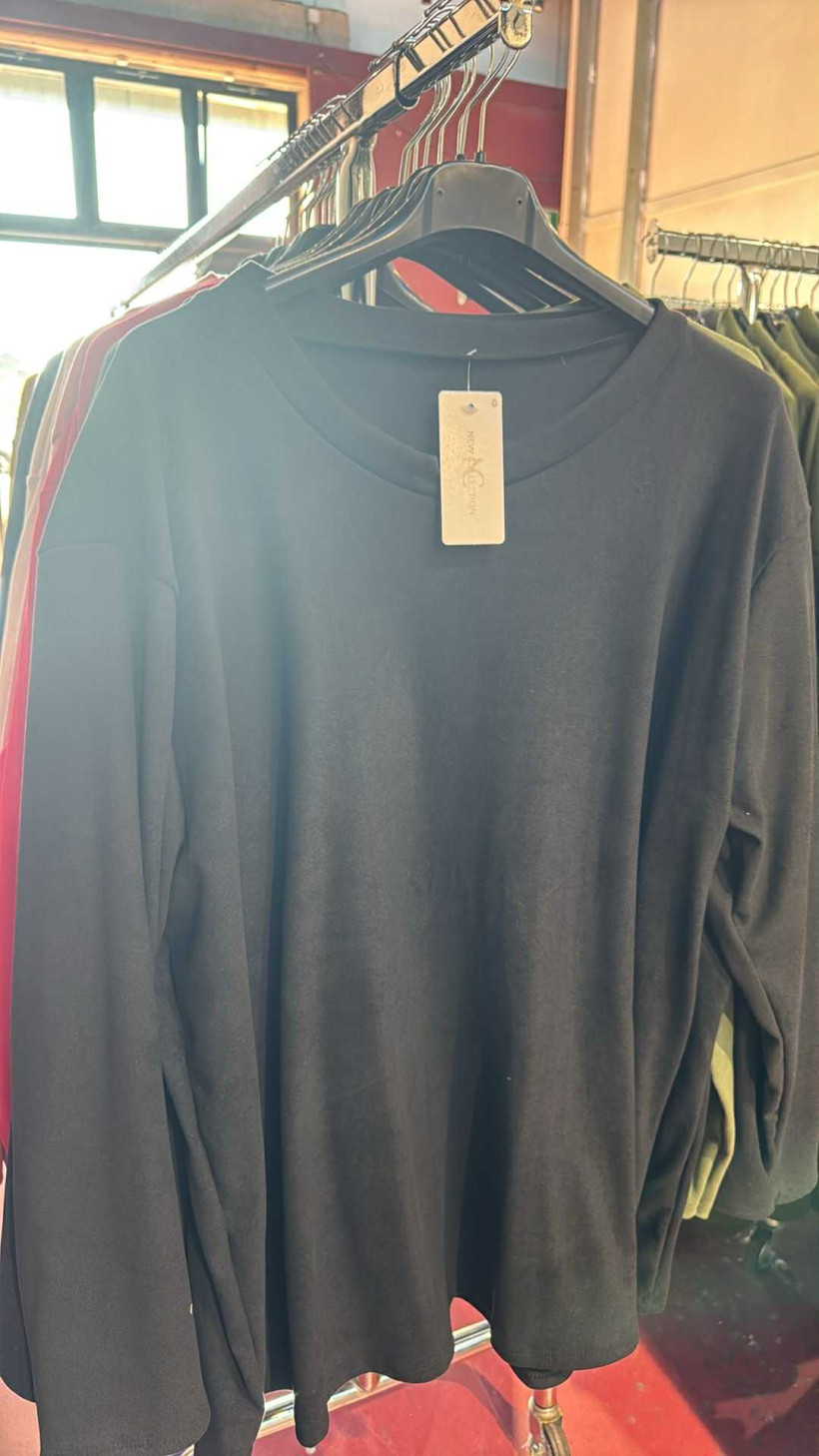 Italia nr 6 - Tunika/Bluza jednokolorowa misiata - 661443 - czarny