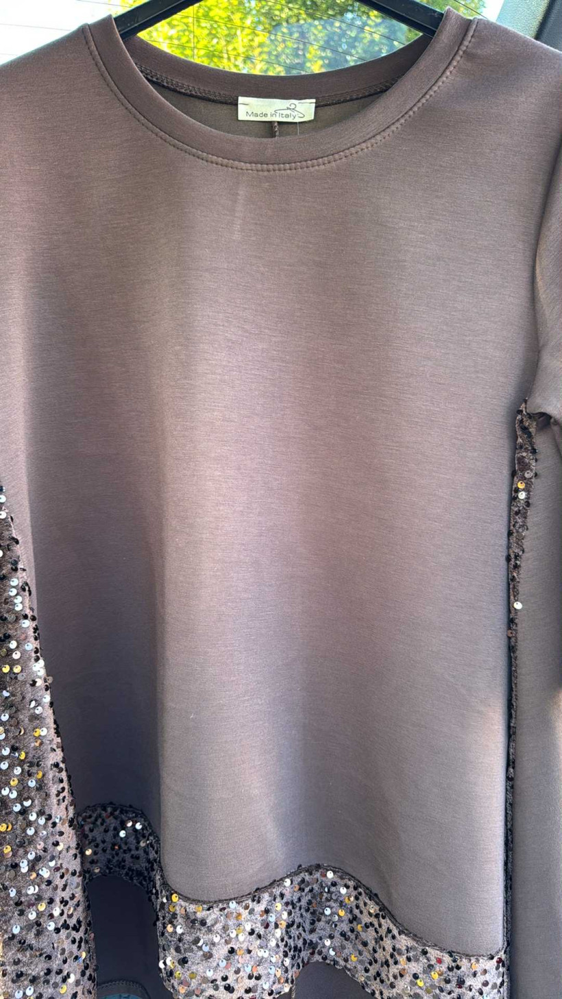 Italia nr 6 - Tunika jednokolorowa z dodatkiem cekinami na spodzie - 07400 -czekolada