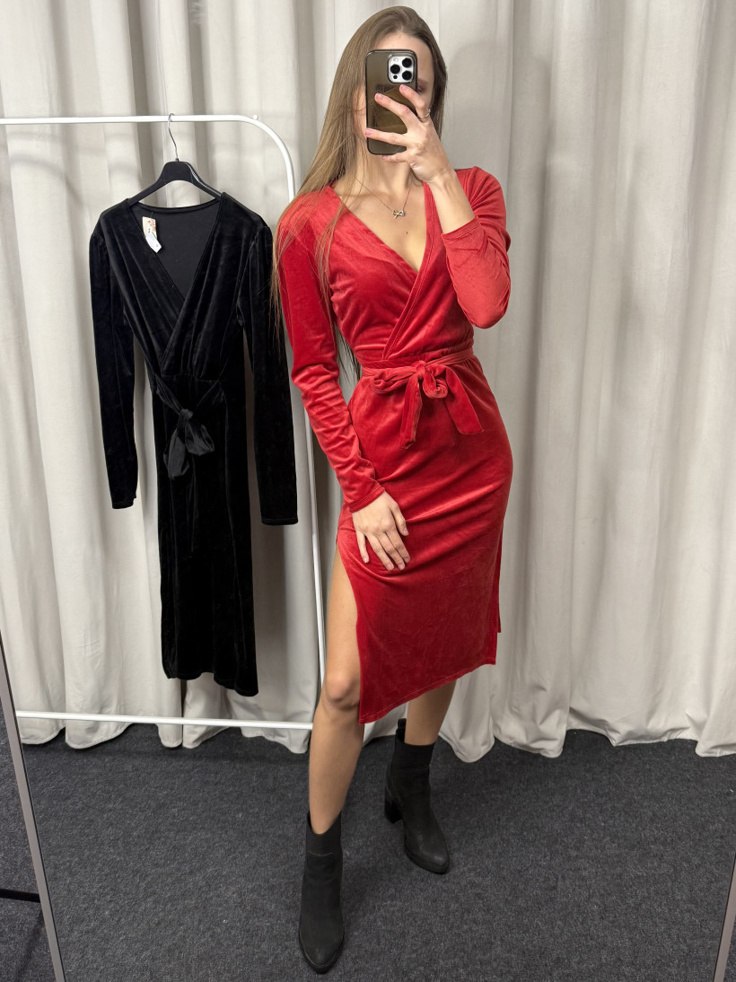 Sukienka welurowa wiązana midi