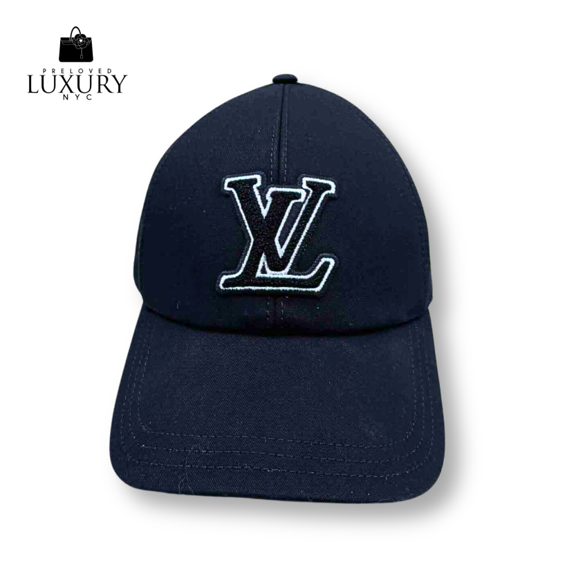LOUIS VUITTON Signature Cap #M with tag