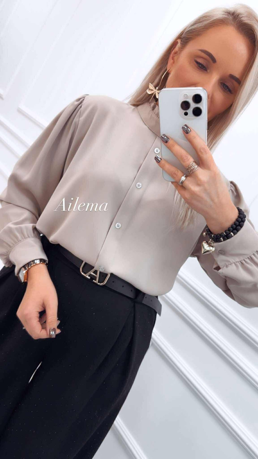 Koszula na guziki kk1303 z ozdobną stójką zakończoną falbanką