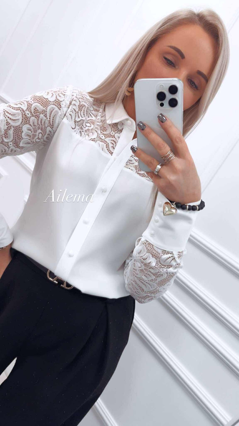 Koszula EMG biała na guziki kk1313 dekolt i rękawy zdobione koronką