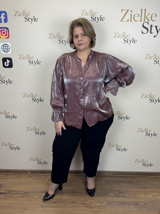 Italia nr 6 - Bluzka koszulowa na stójce z połyskiem, rękaw z falbaną - 2835 - bordo