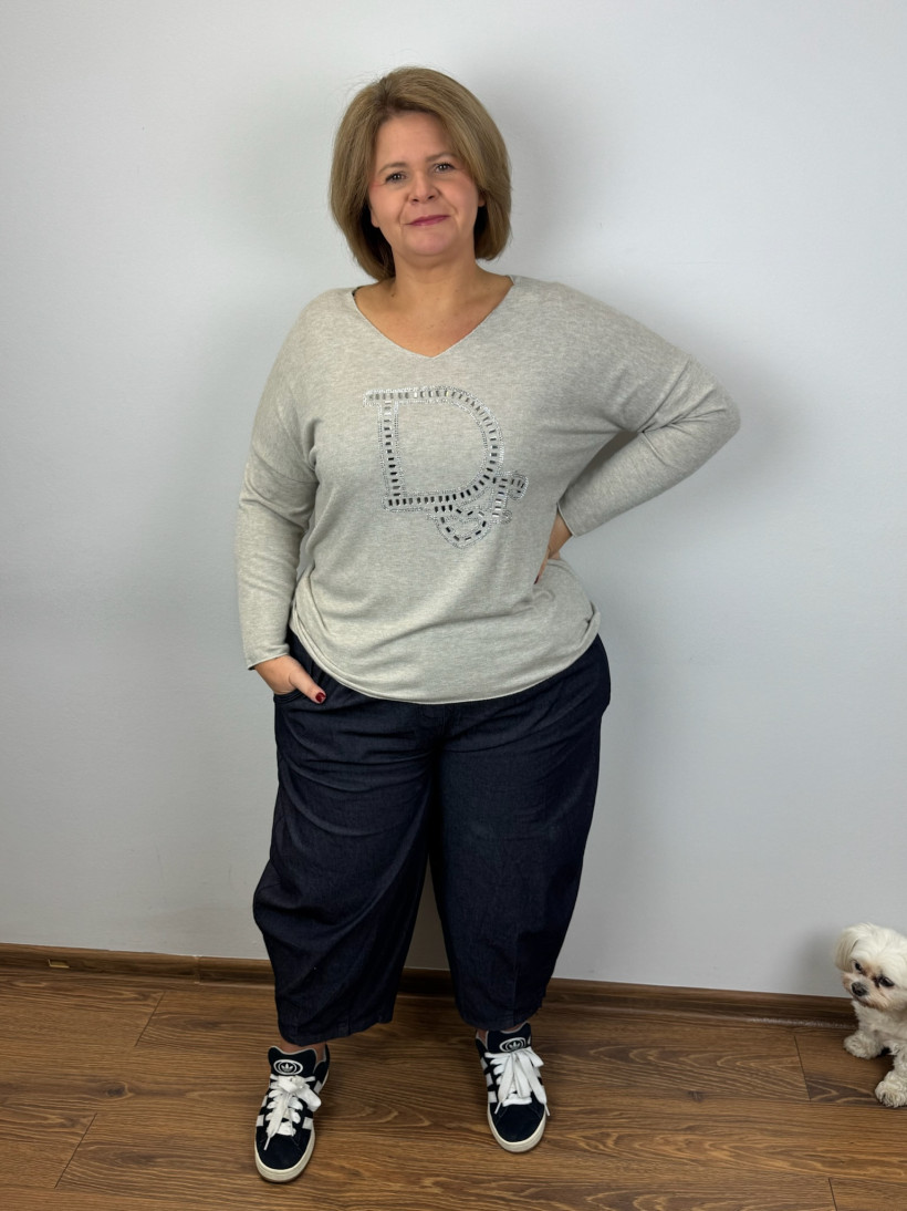 Italia nr 6 - Sweterek w serek, cyrkoniowy napis dor - R5237 - beż