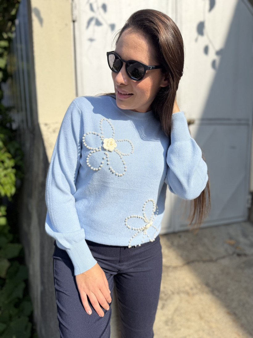 CAMISOLA FLORES BORDADAS PEROLA