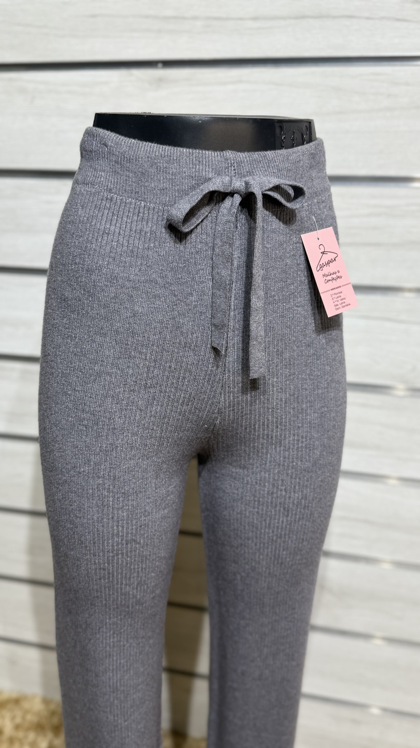 CALÇA EM MALHA CANELADA