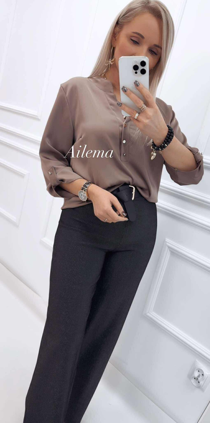 Spodnie czarne z rozszerzaną nogawką i paskiem  kk1345 w srebrne, błyszczące paseczki 