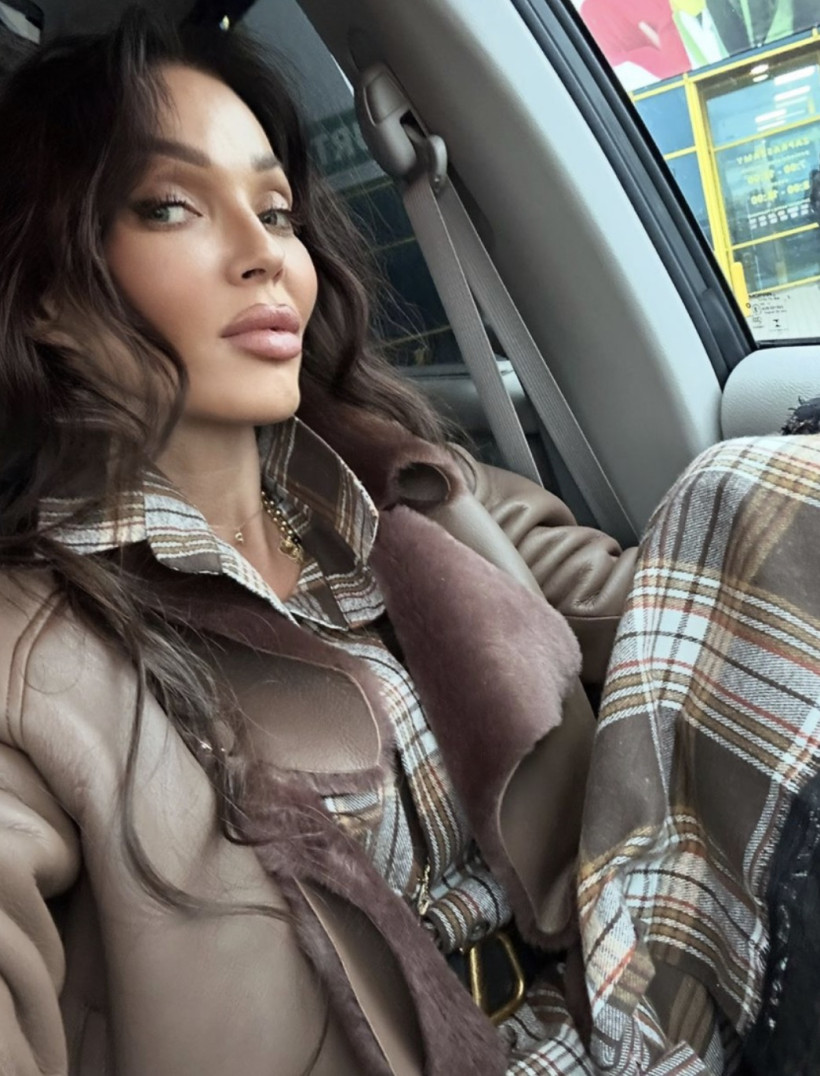 SUKIENKA MAXI KRATA ESPRESSO ŚMIETANA OVER LADY DRAMA