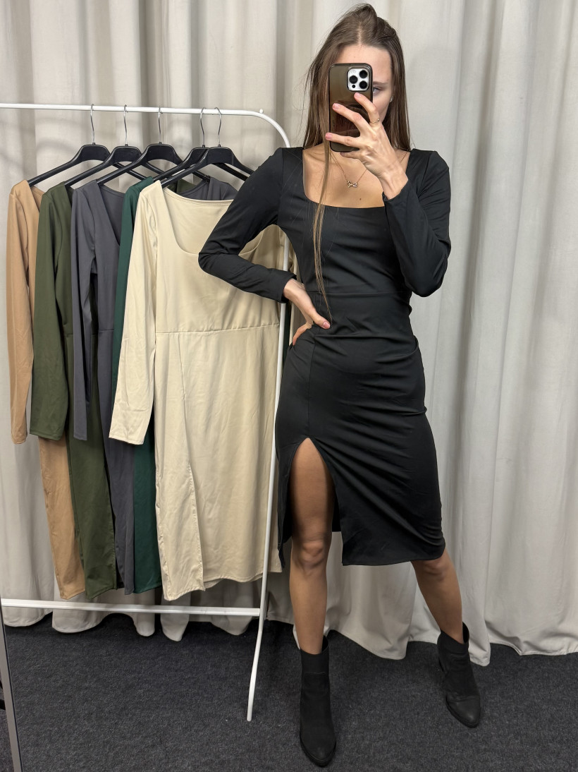 Sukienka midi z wycięciem 