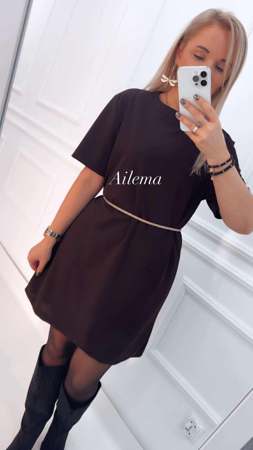 Sukienka gładka prosta kk1371 z cyrkoniowym paskiem i łańcuszkiem