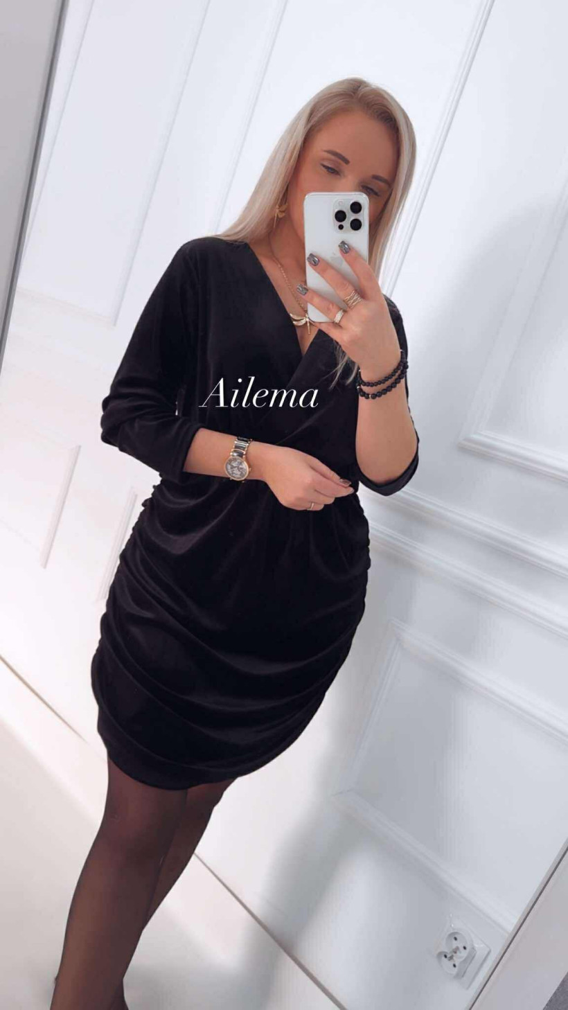 Sukienka welurowa z długim rękawem kk1381 marszczona