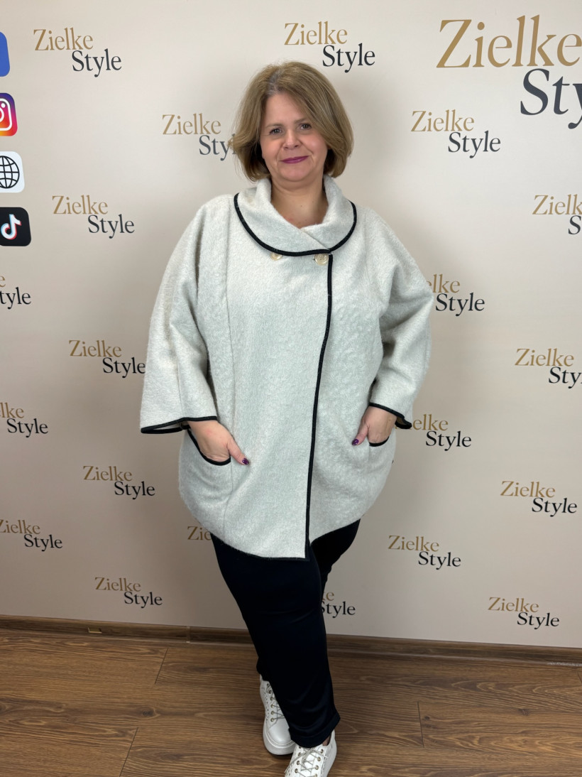 Italia nr 6 - Narzutka/Płaszczyk jednokolorowa z lamówką, zapinana pod szyją z kołnierzykiem - 812 - beż