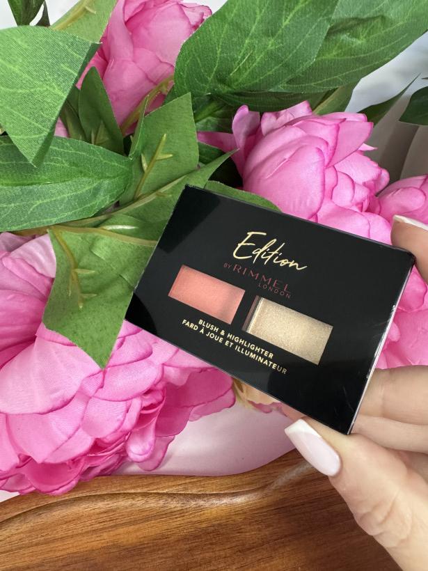 Róż i rozświetlacz Rimmel duo 14025