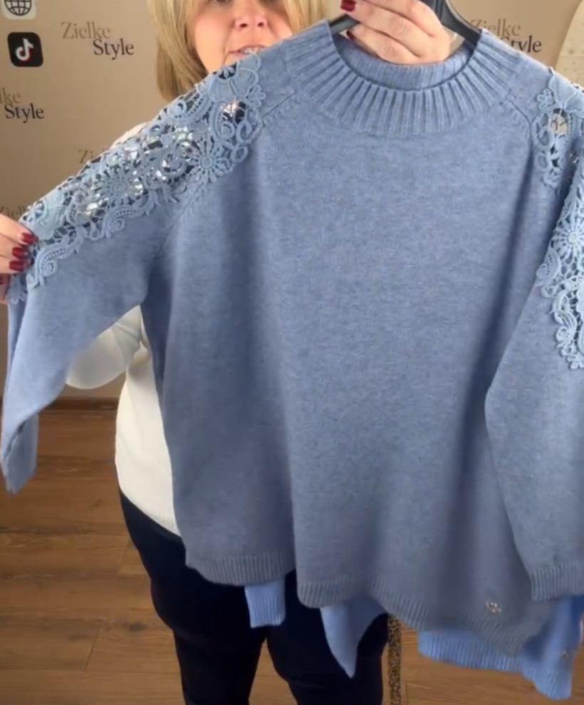 Sweterek jednokolorowy, gipiura na ramionach - les - (l/xl, 2xl/3xl) - 7342 - jeans