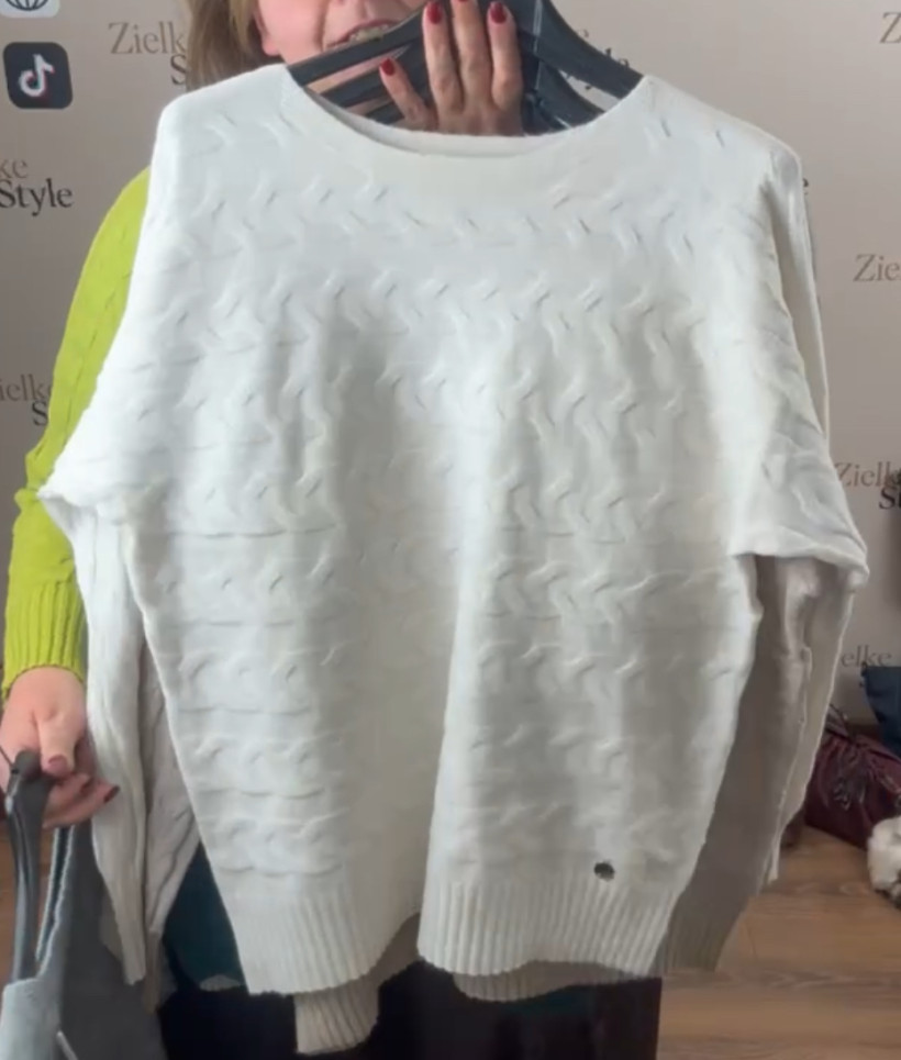 Sweterek jednokolorowy, warkocze - fan - (m/l, l/xl) - 8256 - śmietankowy