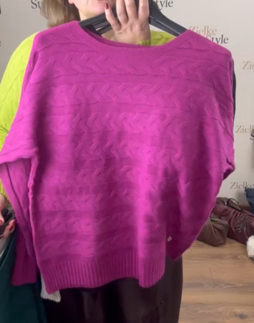 Sweterek jednokolorowy, warkocze - fan - (m/l, l/xl) - 8256 - fuksja