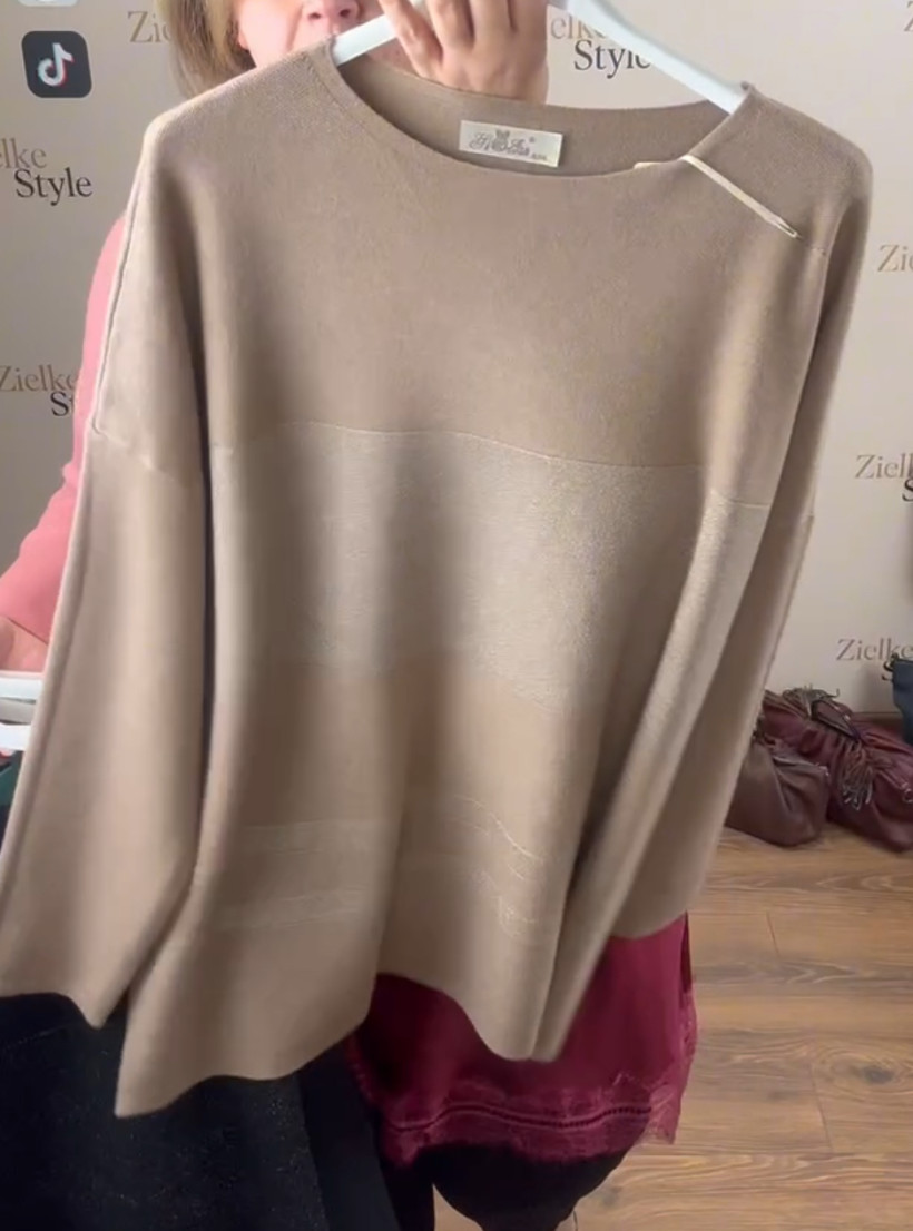 Sweter jednokolorowy, srebrzyste pasy - fan - (m/l, xl/2xl) - 6556 - karmel