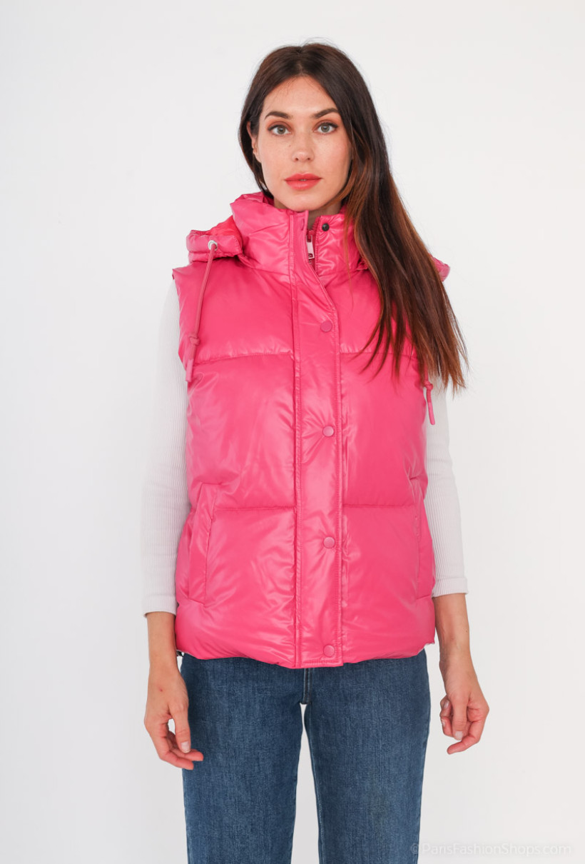 1 ARTICLE ACHETE, LE 2E A -50% doudoune sans manches fuschia