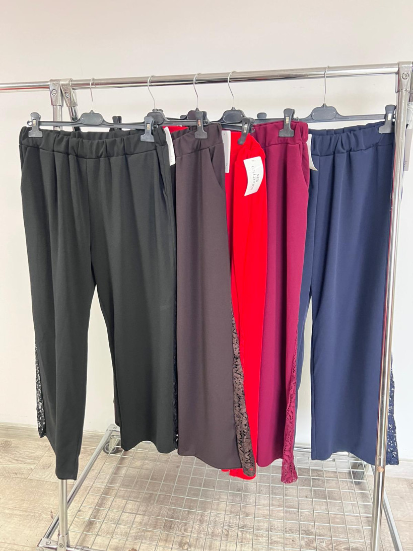 Eleganckie Spodnie z Koronką – Pas/Biodra do 140 cm