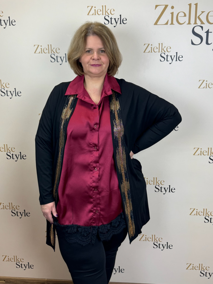 Narzutka czarna z cyrkoniowym wzorem - złotym Over Chic25825