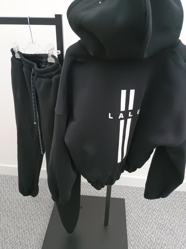 Dres lalu czarny PASKI