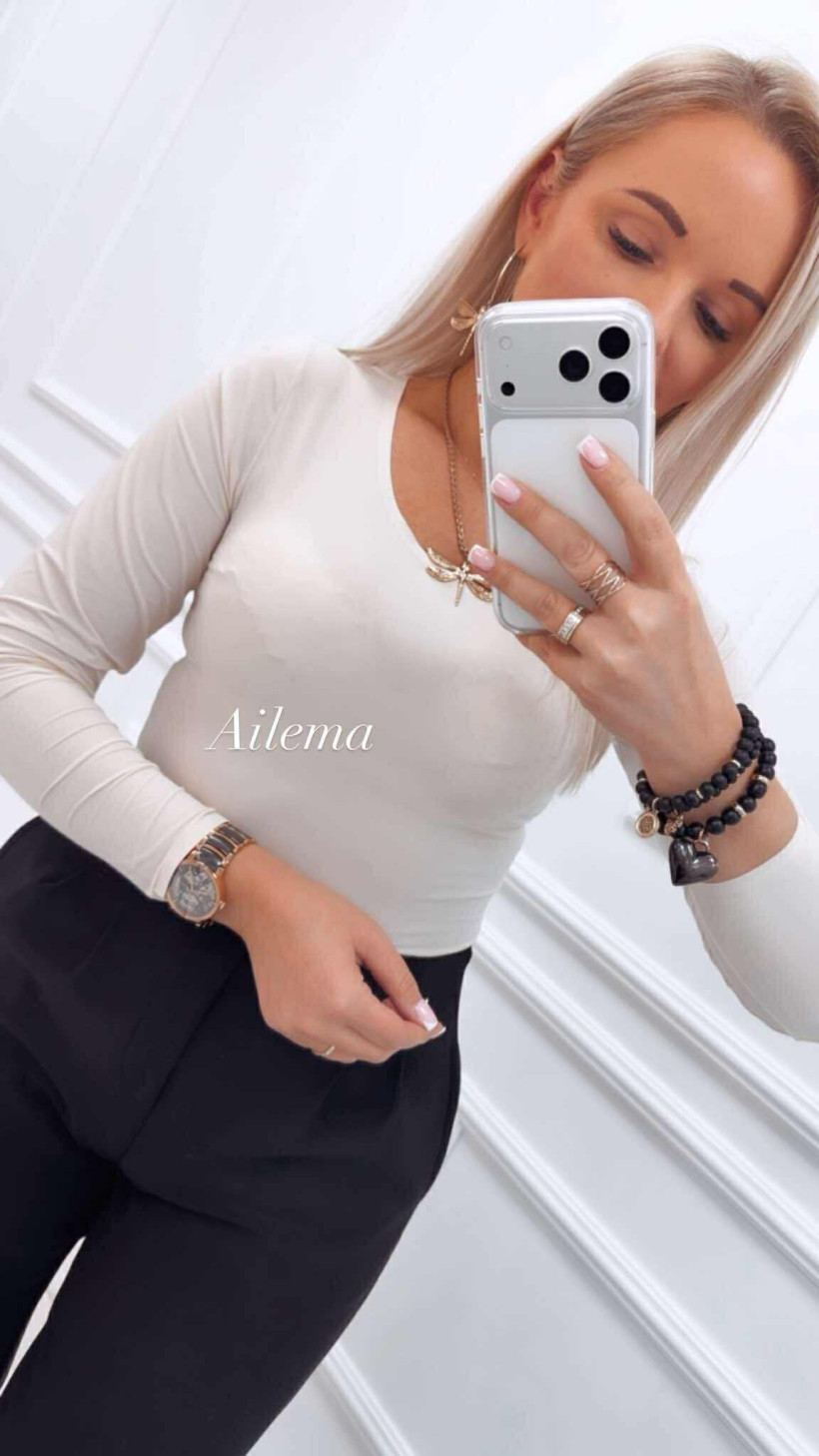 Bluzka gładka z długim rękawem K-3302 okrągły dekolt