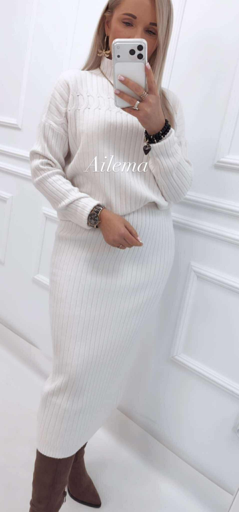 Komplet dzianinowy spódnica wytłaczane paski i półgolf G90002