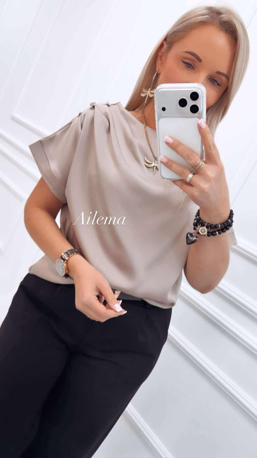 Koszula satynowa kk1524 z krótkim rękawem i drapowaniem przy dekolcie 