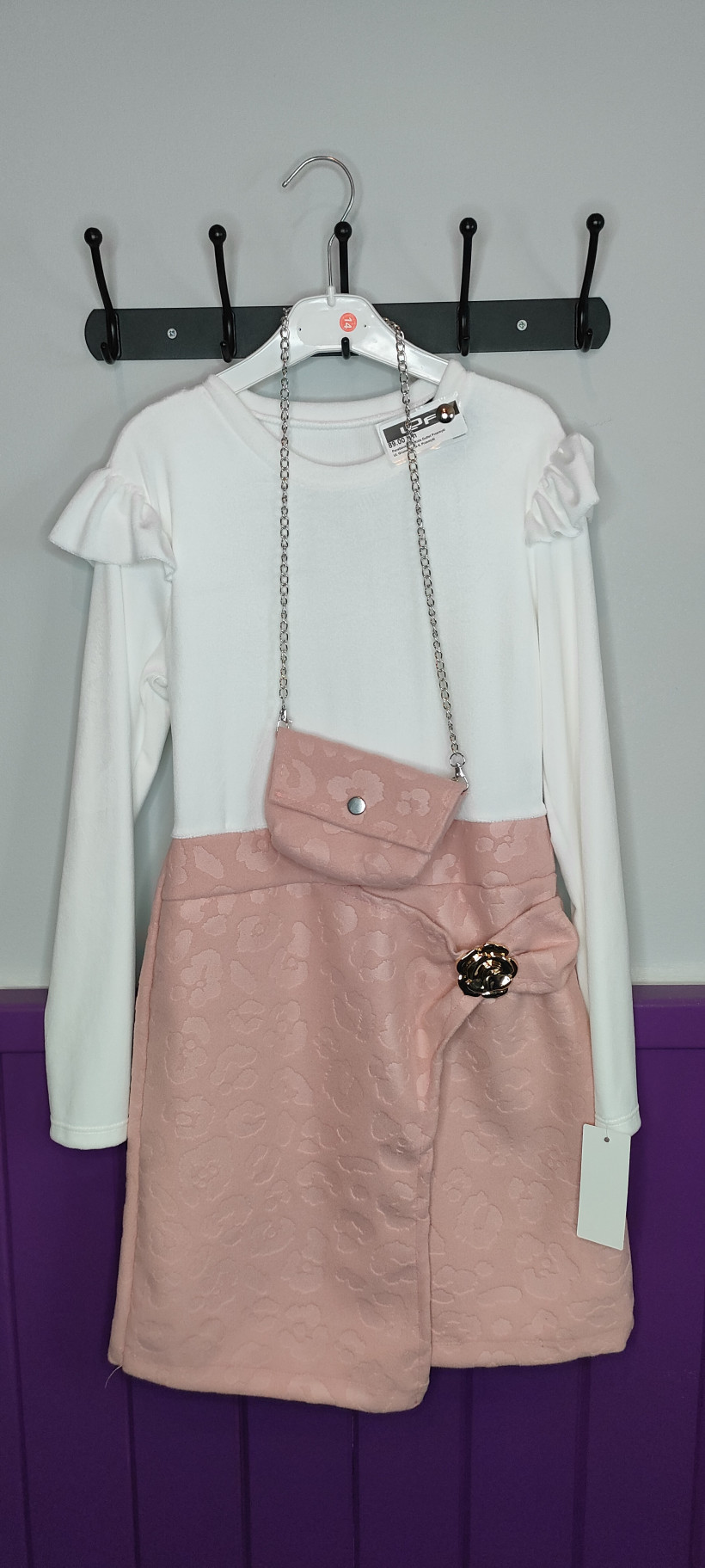 Sukienka biało różowa 