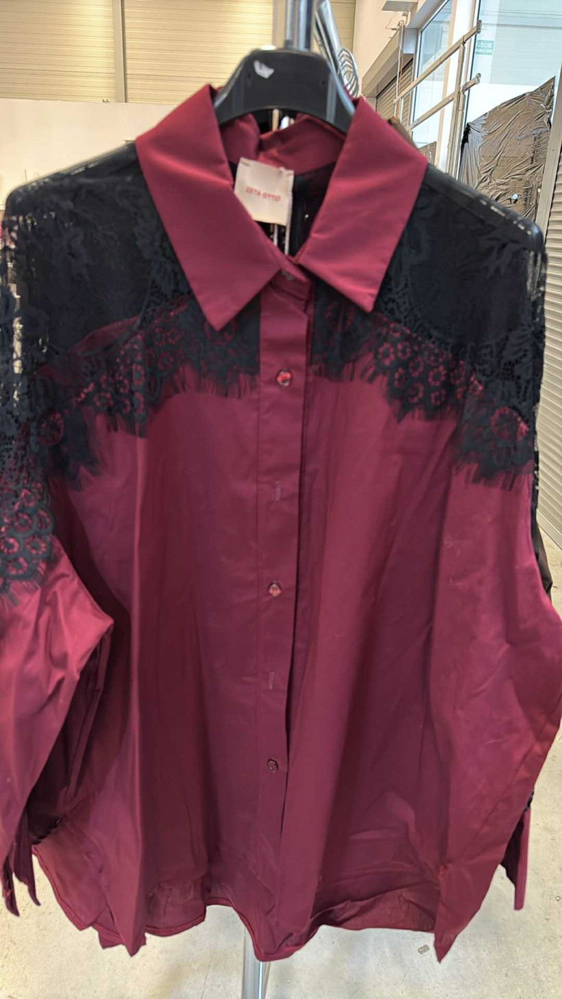 Koszula dwukolorowa, czarna koronka - 19205 - bordo